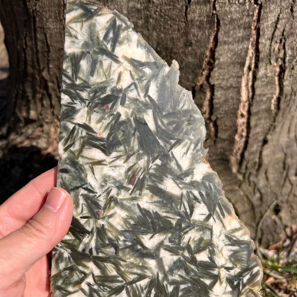 Green (2) mica slab with stand | crystal